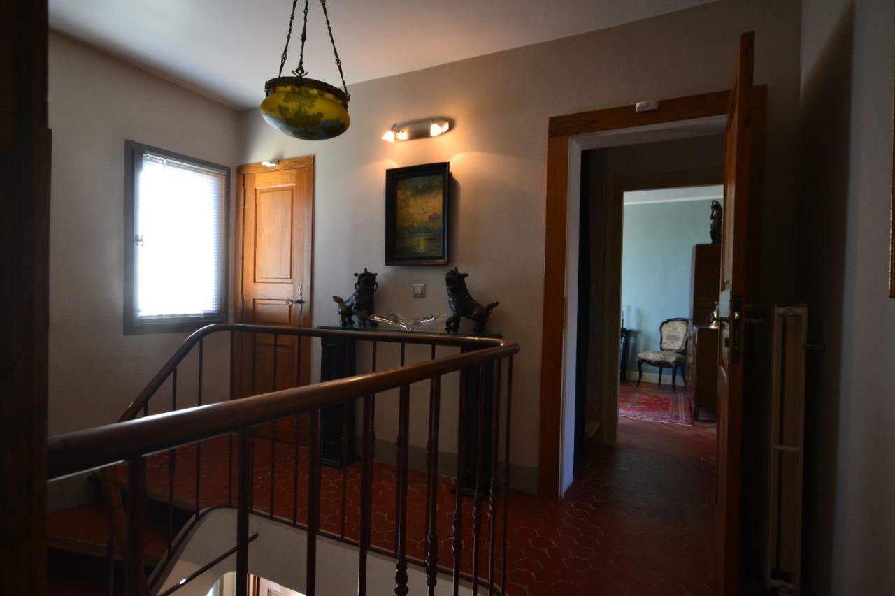 Au Gre Du Voyage Apartment Uzes Exterior photo